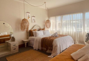 Revell St Beach Bungalow, Hokitika